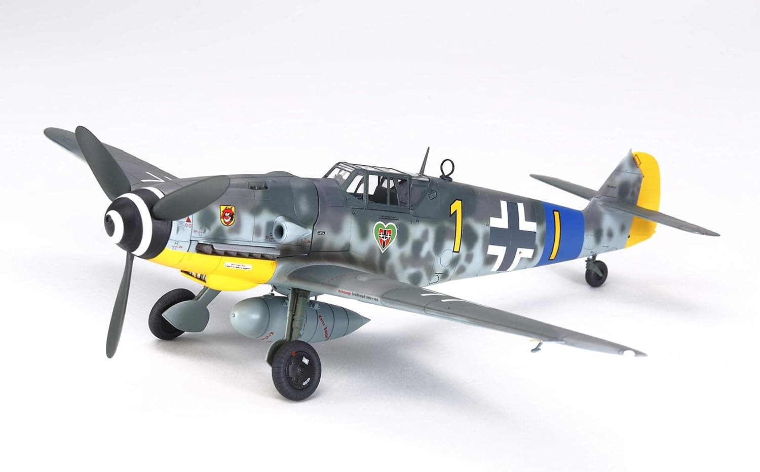 Tamiya 61117 1/48 Messerschmitt BF 109 G-6 Plastic Model Airplane Kit